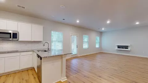 Living - 94 Jacoby Dr, Fairburn, GA 30213 photo 5 of 7