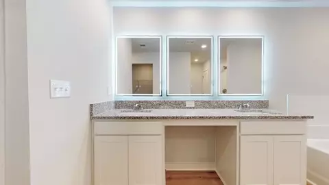 Bath - 94 Jacoby Dr, Fairburn, GA 30213 photo 5 of 17