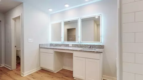 Bath - 94 Jacoby Dr, Fairburn, GA 30213 photo 7 of 17