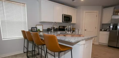 Kitchen - 94 Jacoby Dr, Fairburn, GA 30213 photo 4 of 9