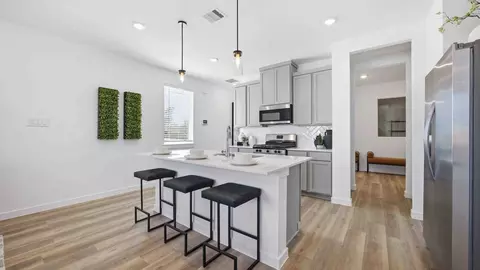 1207 Mansfield Grove Ln, Houston, TX 77091