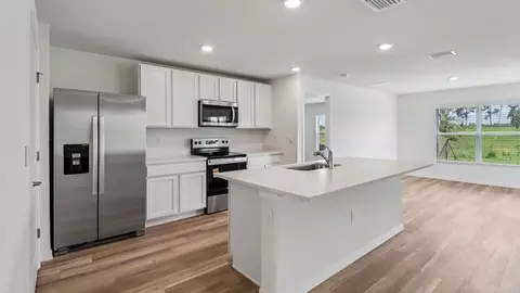Kitchen - 8717 SW 46th Ter, Ocala, FL 34476 photo 2 of 7