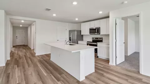 Entry Way - 8717 SW 46th Ter, Ocala, FL 34476 photo 1 of 3