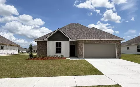 1422 Marshland Ave, Gonzales, LA 70737