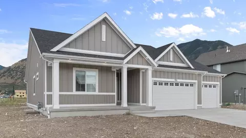 Exterior - 718 N 1600 E, Salem, UT 84653 photo 4 of 19