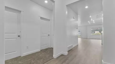Entry Way - 718 N 1600 E, Salem, UT 84653 photo 1 of 4