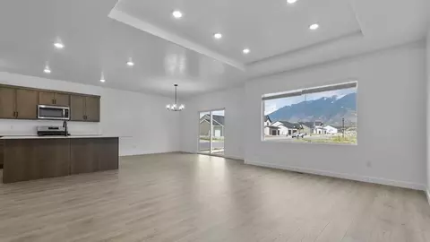 Living - 718 N 1600 E, Salem, UT 84653 photo 2 of 6