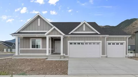 Exterior - 718 N 1600 E, Salem, UT 84653 photo 5 of 19