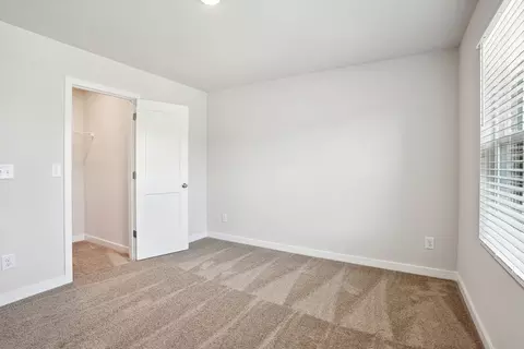 Bedroom - 300 Hudson Ct, Jackson, GA 30233 photo 6 of 8