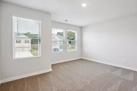 Bedroom - 300 Hudson Ct, Jackson, GA 30233 photo 5 of 8