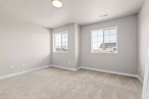 Bedroom - 6417 Vernon Dr, Eagle Mountain, UT 84005 photo 3 of 5