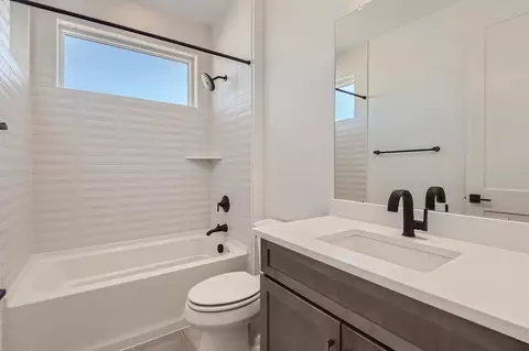 Bath - 11412 Vibrato Ln, Lone Tree, CO 80124 photo 5 of 6