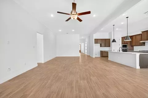 5823 Provo Pl, San Antonio, TX 78263