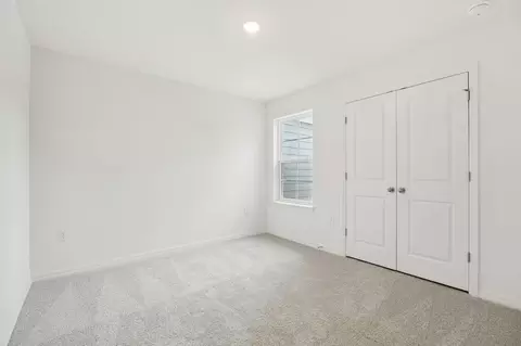 Bedroom - 5204 Luisa Ct, Saint Cloud, FL 34771 photo 5 of 11