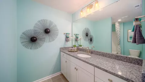 Bath - 4033 Samaritan Ln, Denver, NC 28037 photo 6 of 12