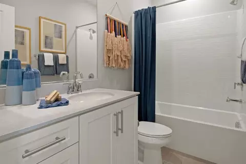 Bath - 1580 Lima Way UNIT 1, Placentia, CA 92870 photo 3 of 3
