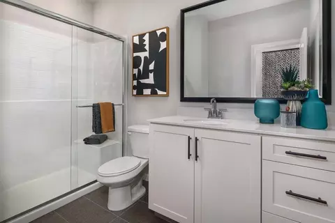 Bath - 1580 Lima Way UNIT 1, Placentia, CA 92870 photo 1 of 3