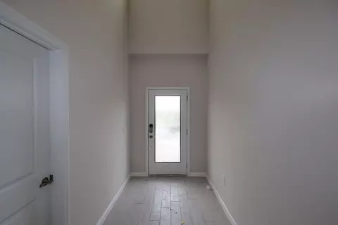 Entry Way - 6873 Yellow Warbler Bnd, Saint Cloud, FL 34773 photo 2 of 2