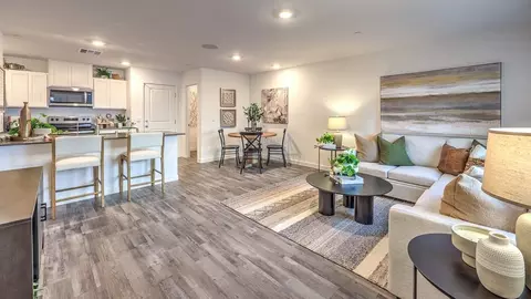 913 Pink Sugarbird St, Henderson, NV 89011