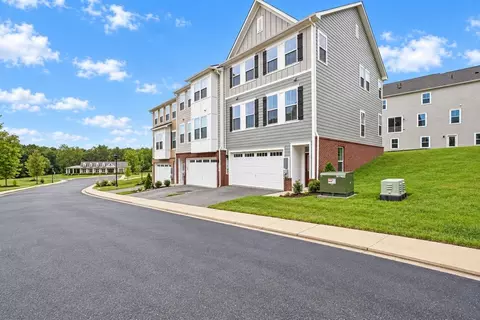 9747 Gaelic Pl, Waldorf, MD 20601