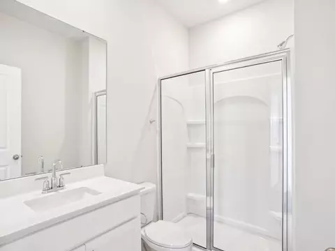Bath - 3079 14th Ave NE, Conover, NC 28613 photo 3 of 5