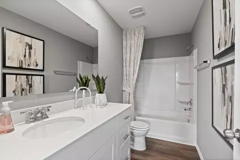 Bath - 932 Cherrystone Loop, Buda, TX 78610 photo 1 of 1