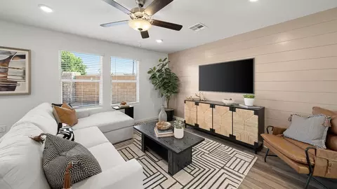 Living - 5220 E Tower Ave, Fresno, CA 93725 photo 1 of 1