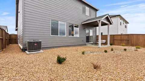 Exterior - 21217 SE Pelee Dr, Bend, OR 97702 photo 7 of 10