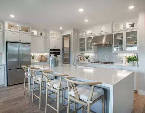 Kitchen - 2558 Lavender Pl, Fairfield, CA 94533 photo 2 of 6