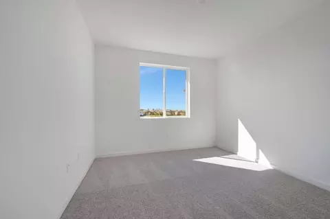 Bedroom - 2558 Lavender Pl, Fairfield, CA 94533 photo 8 of 13