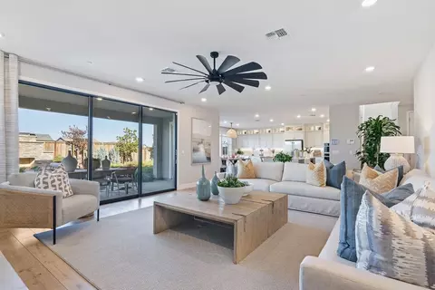 Living - 2558 Lavender Pl, Fairfield, CA 94533 photo 12 of 12