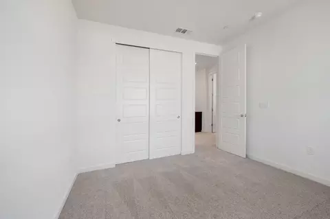 Bedroom - 2558 Lavender Pl, Fairfield, CA 94533 photo 3 of 13