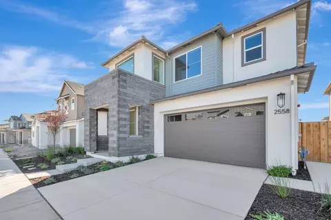 Exterior - 2558 Lavender Pl, Fairfield, CA 94533 photo 3 of 14