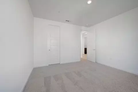 Bedroom - 2558 Lavender Pl, Fairfield, CA 94533 photo 1 of 13