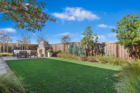 Exterior - 2558 Lavender Pl, Fairfield, CA 94533 photo 14 of 14