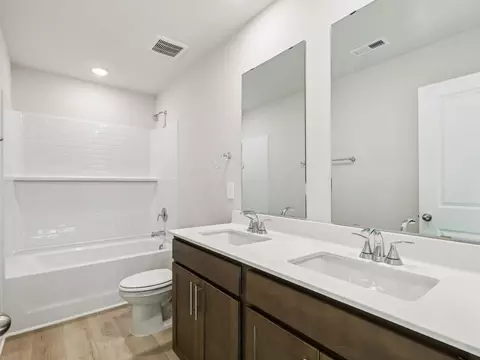 Bath - 1012 Saint Lawrence Dr, Garner, NC 27529 photo 3 of 7