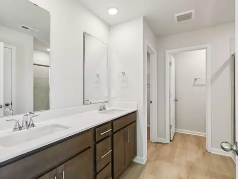 Bath - 1012 Saint Lawrence Dr, Garner, NC 27529 photo 1 of 7