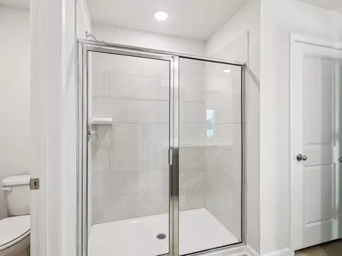 Bath - 1012 Saint Lawrence Dr, Garner, NC 27529 photo 2 of 7