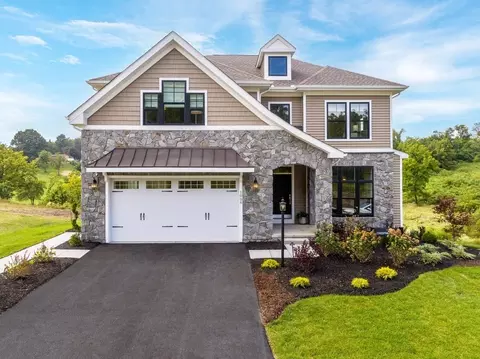 1006 Stonegate Dr, Mcdonald, PA 15057