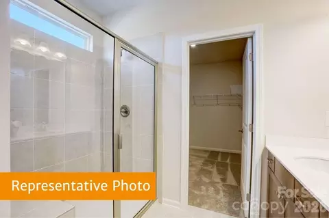 Bath - 634 Cooley Dr, Salisbury, NC 28147 photo 2 of 6