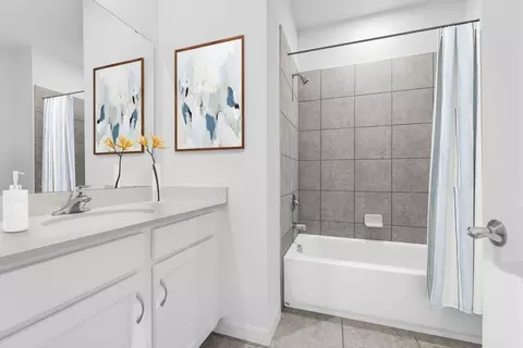 Bath - 1719 Columbus Path, Saint Cloud, FL 34771 photo 7 of 16