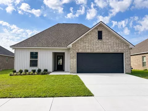205 Nandina Dr, Scott, LA 70583