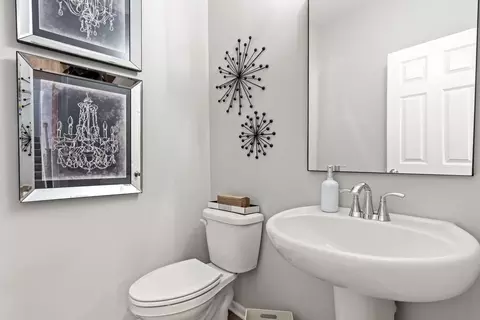 Bath - 3102 E 104th Pl, Crown Point, IN 46307 photo 1 of 5