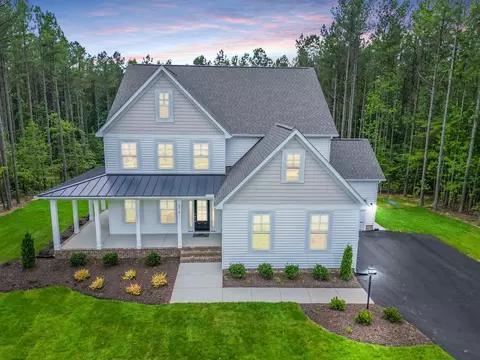 Exterior - 300 Lomond Loop, Chesapeake, VA 23322 photo 16 of 21