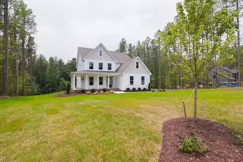 Exterior - 300 Lomond Loop, Chesapeake, VA 23322 photo 10 of 21