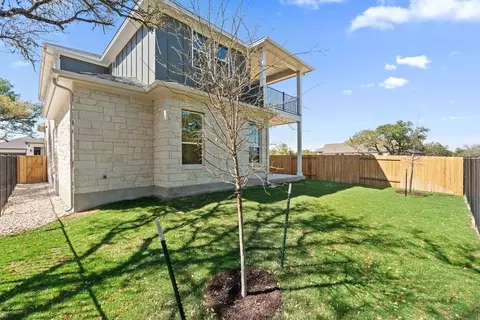 Exterior - 122 Alvin Dr, Buda, TX 78610 photo 5 of 8