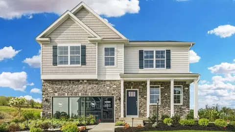 122 Victoria Dr, Coraopolis, PA 15108