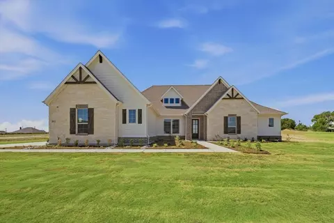 802 Westover Dr, Van Alstyne, TX 75495