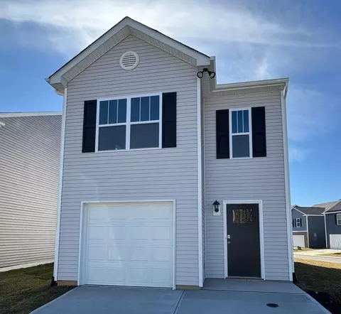 24 Providence Walk Dr, Hendersonville, NC 28792