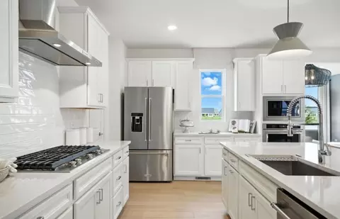 Kitchen - 3137 Peyton Cir, Aurora, IL 60503 photo 2 of 5